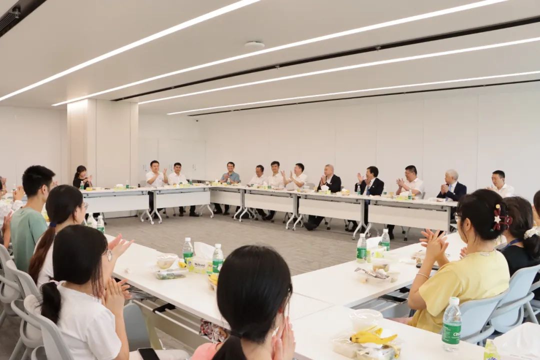 2026世界杯官网党委书记陈文锋、校长王宏斌一行到横琴实验室开展调研